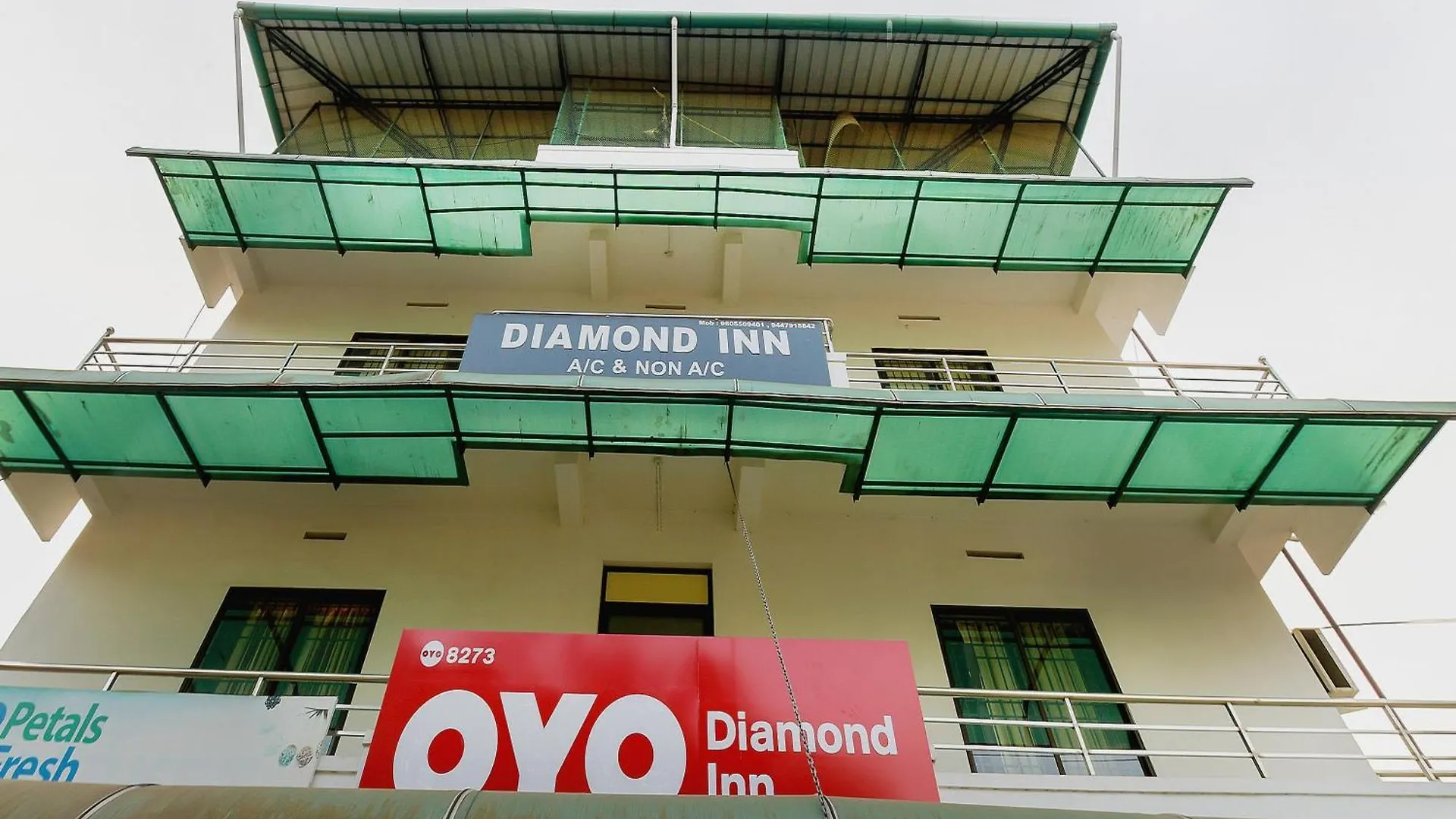 ***  Super Hotel O Diamond In Kochi India