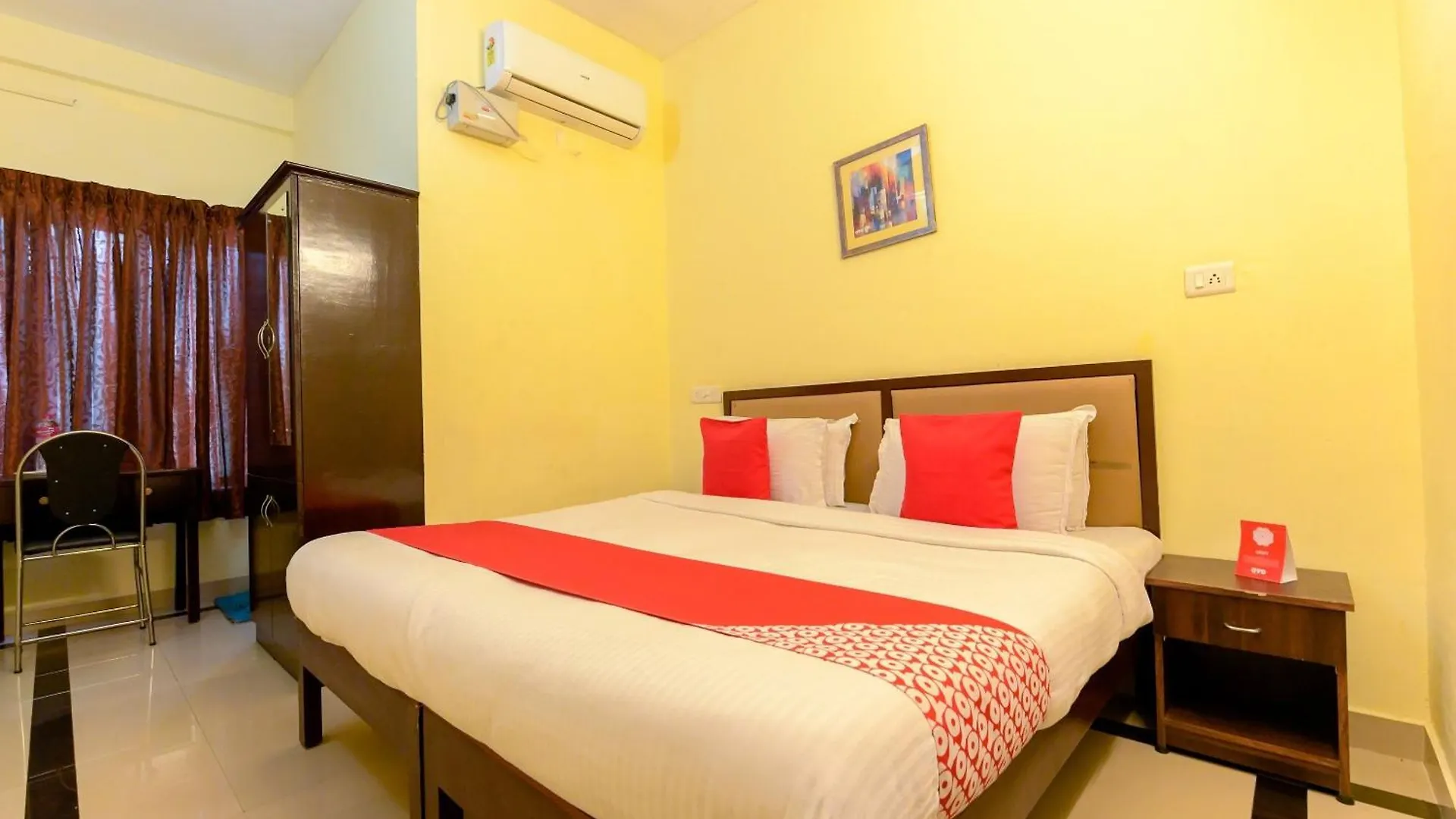 ***  Super Hotel O Diamond In Kochi India